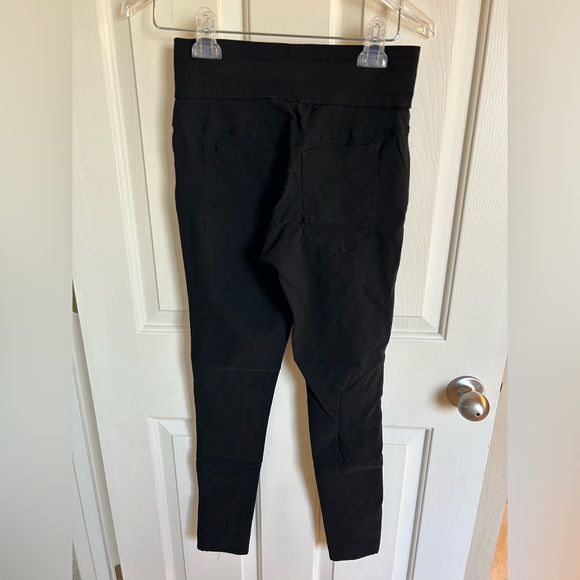 Distressed Jeggings - Picture 2 of 4